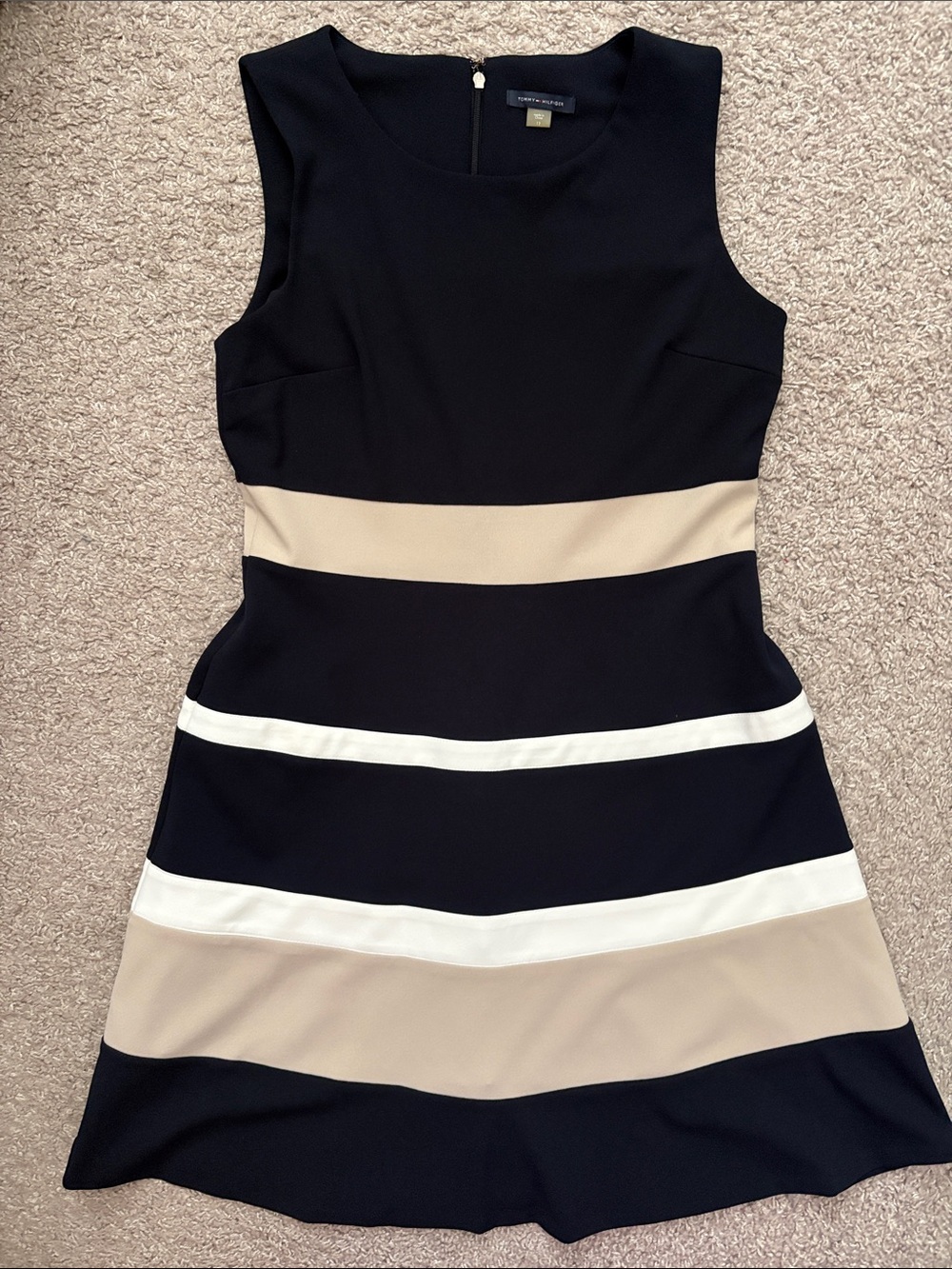 🔥NWOT Tommy Hilfiger Sleeveless Fit & Flare Dress Navy w. Cream and White Stripe